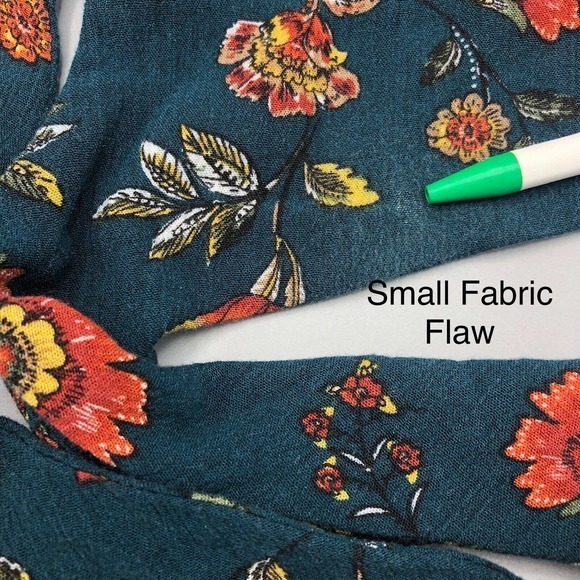 L Gypsies & Moondust Cropped Button Blouse‎ Medium - Picture 10 of 11